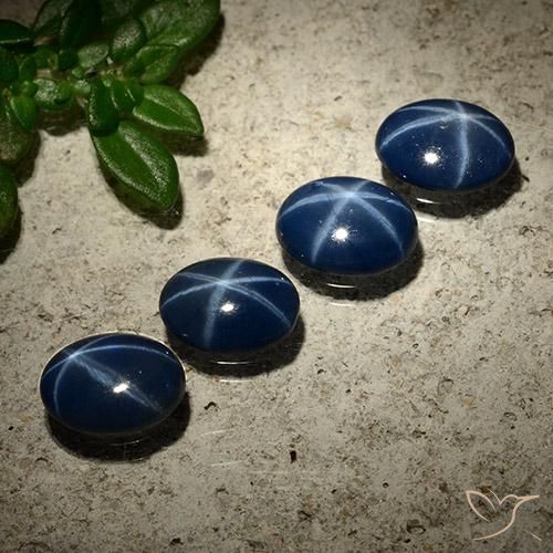 Shop natural 2.89ct ダークブルー スターサファイア gems, 楕円形, from タイ at GemSelect. In stock, global shipping!
