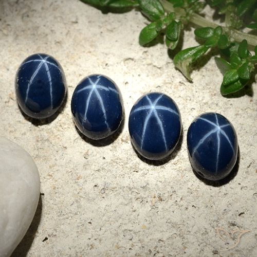 自然派の商品を探す 6.13ct 濃い紺 スターサファイア 宝石, オーバルカット, タイ からGemSelectで. 在庫あり、世界各国へ発送!