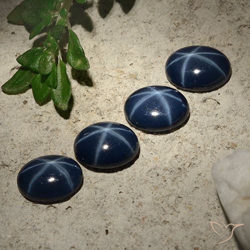 Shop natural 3.27ct 濃い紺 スターサファイア gems, 楕円形, from タイ at GemSelect. In stock, global shipping!