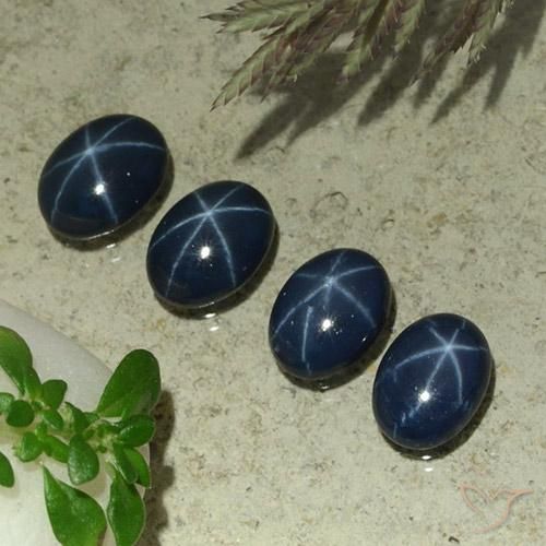 Shop natural 4.43ct ダークブルー スターサファイア gems, 楕円形, from タイ at GemSelect. In stock, global shipping!