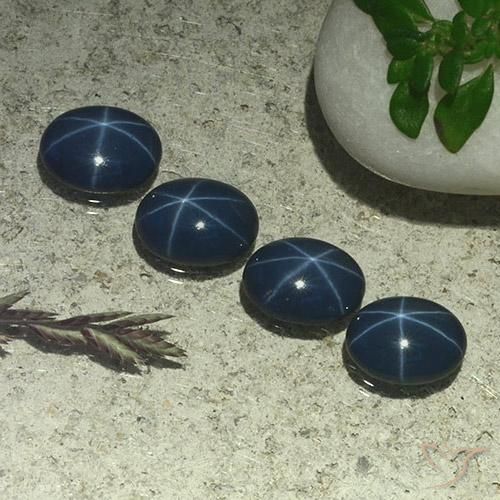 Shop natural 3.45ct ダークブルー スターサファイア gems, 楕円形, from タイ at GemSelect. In stock, global shipping!
