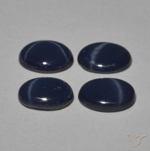 Shop natural 3.73ct ダークブルー スターサファイア gems, 楕円形, from タイ at GemSelect. In stock, global shipping!