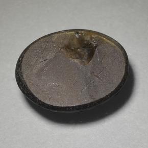 2.25カラットの天然ブラックスターサファイア、オーバルカット、オペーク