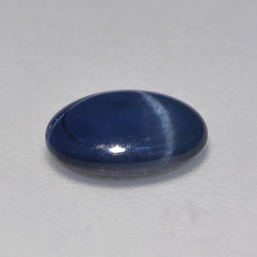 0.96カラットの天然ブルースターサファイア（6.8×5 mm・オーバルカット）