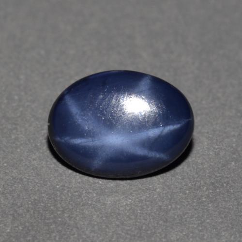 0.90カラットの天然トワイライトブルースターサファイア（7×5.2 mm・オーバルカット）