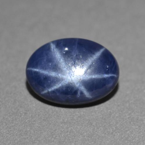 1.30カラットの天然ネイビーブルースターサファイア（7.1×5.2 mm・オーバルカット）