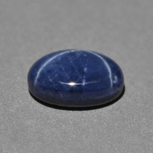1.30カラットの天然ネイビーブルースターサファイア（7.1×5.2 mm・オーバルカット）