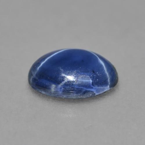 0.99カラットの天然ダークブルースターサファイア（6.9×5.2 mm・オーバルカット）