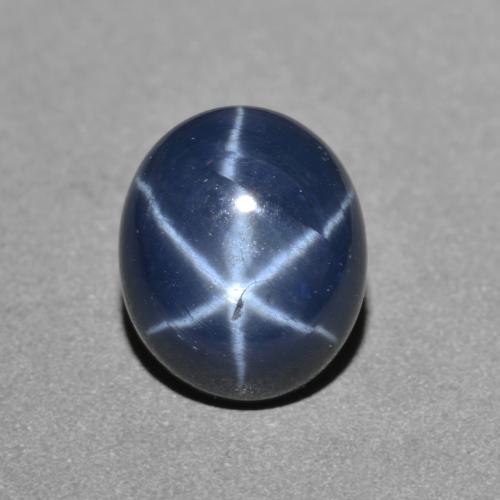 2.87カラットの天然濃い紺スターサファイア（9×7.5 mm・オーバルカット）