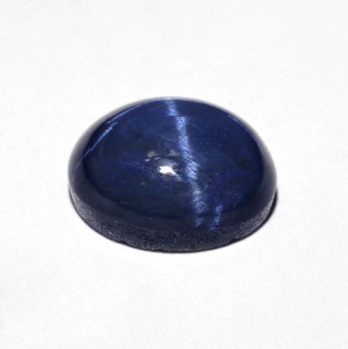 4.74カラットの天然ネイビーブルースターサファイア（10.1×8.1 mm・オーバルカット）