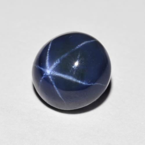 2.60カラットの天然ダークブルースターサファイア（7.54 mm・ラウンドカット）