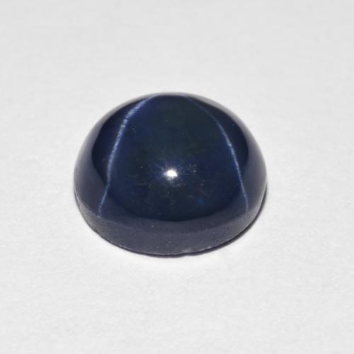 2.60カラットの天然ダークブルースターサファイア（7.54 mm・ラウンドカット）