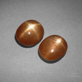 自然派の商品を探す ct ゴールドブラウン スターサンストーン 宝石, オーバルカット, インド からGemSelectで. 在庫あり、世界各国へ発送!