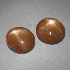 自然派の商品を探す ct ゴールドブラウン スターサンストーン 宝石, オーバルカット, インド からGemSelectで. 在庫あり、世界各国へ発送!