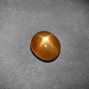 1.13カラットの天然ゴールデンブラウンスターサンストーン（8.2×7.1 mm・オーバルカット）