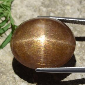 39.02カラットの天然ゴールデンブラウンスターサンストーン、オーバルカット、オペーク