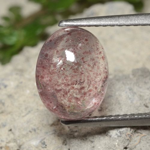 2.94ct 天然 濃いバブルガムピンク ストロベリークォーツ, 楕円形, 半透明
