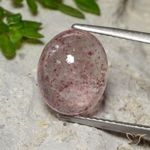 4.35ct 天然 濃いバブルガムピンク ストロベリークォーツ, 楕円形, 半透明