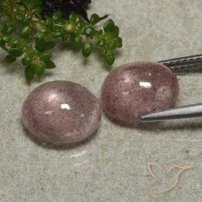 Shop natural 6.34ct ミディアムピンク ストロベリークォーツ gems, 楕円形, from ロシア at GemSelect. In stock, global shipping!