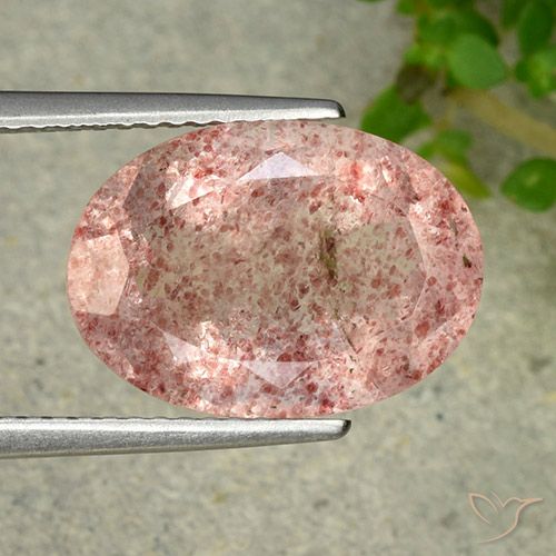 6.28ct 天然 アーシーピンク ストロベリークォーツ, 楕円形, 半透明