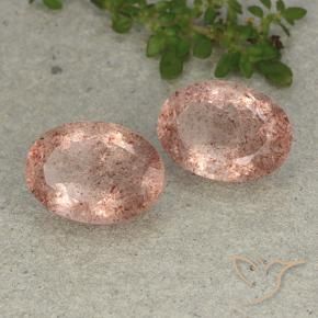 Shop natural 11.48ct アーシーピンク ストロベリークォーツ gems, 楕円形, from ロシア at GemSelect. In stock, global shipping!