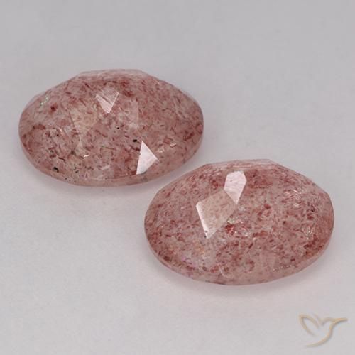 Shop natural 6.78ct ミディアムピンク ストロベリークォーツ gems, 楕円形, from ロシア at GemSelect. In stock, global shipping!