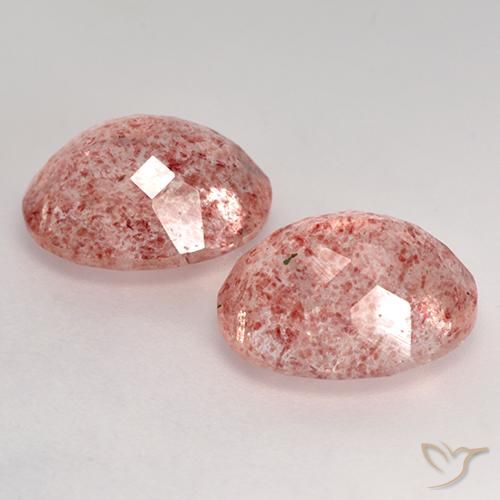 Shop natural 7.16ct ミディアム薄いピンク ストロベリークォーツ gems, 楕円形, from ロシア at GemSelect. In stock, global shipping!