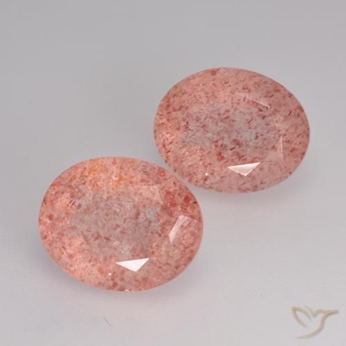 Shop natural 6.58ct ミディアム薄いピンク ストロベリークォーツ gems, 楕円形, from ロシア at GemSelect. In stock, global shipping!