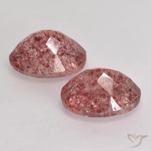 Shop natural 3.65ct 明るいピンク ストロベリークォーツ gems, 楕円形, from ブラジル at GemSelect. In stock, global shipping!