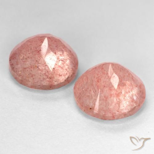 Shop natural 5.84ct ミディアム薄いピンク ストロベリークォーツ gems, ラウンド, from ロシア at GemSelect. In stock, global shipping!