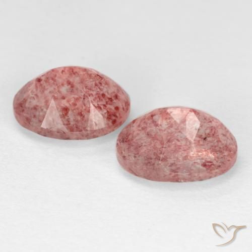 Shop natural 2.82ct ミディアムピンク ストロベリークォーツ gems, 楕円形, from ロシア at GemSelect. In stock, global shipping!