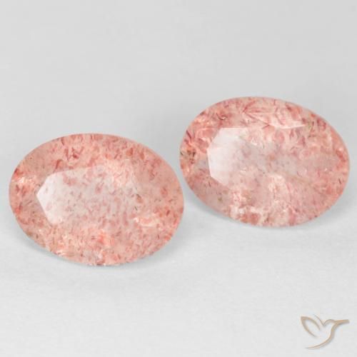 Shop natural 2.32ct ミディアム薄いピンク ストロベリークォーツ gems, 楕円形, from ロシア at GemSelect. In stock, global shipping!