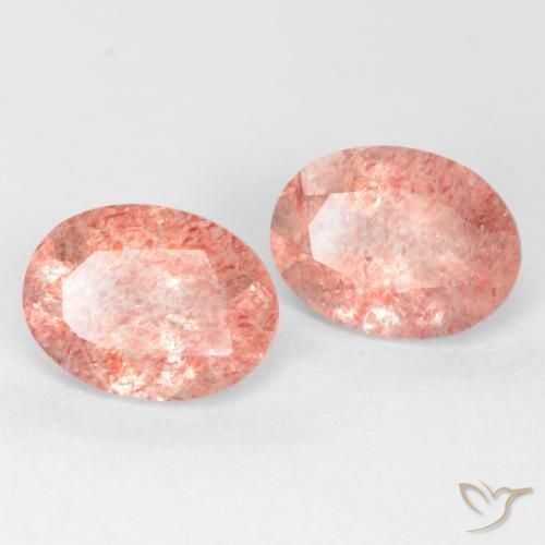 Shop natural 2.43ct ミディアム薄いピンク ストロベリークォーツ gems, 楕円形, from ロシア at GemSelect. In stock, global shipping!