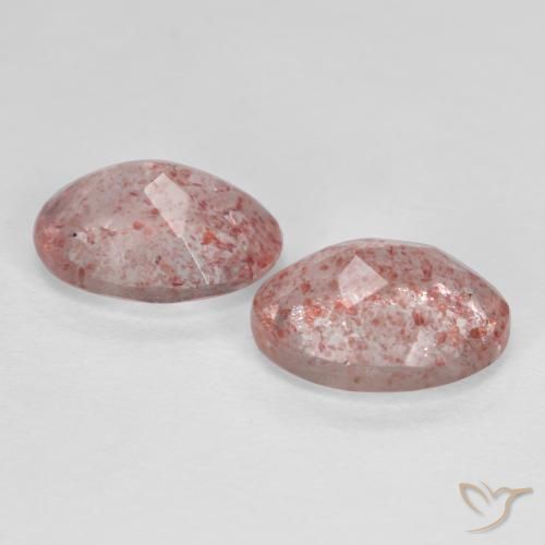 Shop natural 2.30ct アーシーピンク ストロベリークォーツ gems, 楕円形, from ロシア at GemSelect. In stock, global shipping!