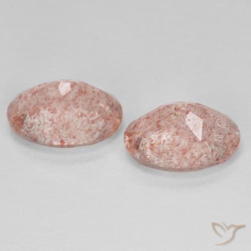 Shop natural 3.47ct ミディアムピンク ストロベリークォーツ gems, 楕円形, from ロシア at GemSelect. In stock, global shipping!