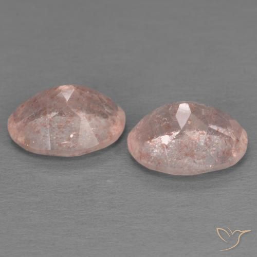 Shop natural 3.39ct ミディアムピンク ストロベリークォーツ gems, 楕円形, from ロシア at GemSelect. In stock, global shipping!