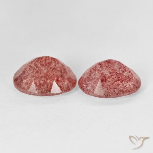 Shop natural 5.10ct ラズベリーピンク ストロベリークォーツ gems, 楕円形, from ロシア at GemSelect. In stock, global shipping!