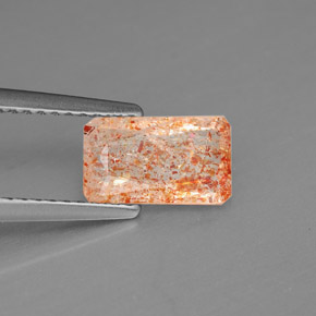 1.15カラットの天然オレンジサンストーン（8.9×5.3 mm・透明）