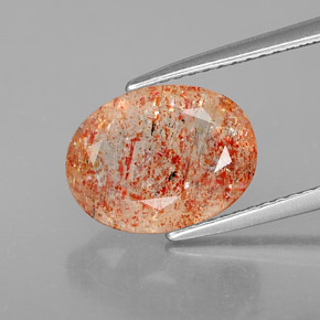 2.76カラットの天然オレンジサンストーン（11.5×8.8 mm・透明）