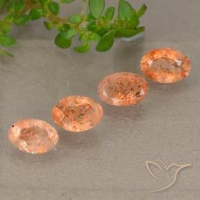 Shop natural 2.04ct ウォームオレンジ サンストーン gems, 楕円形, from ロシア at GemSelect. In stock, global shipping!