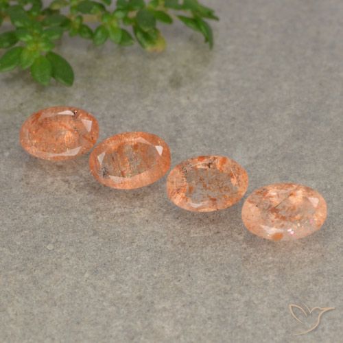 Shop natural 2.57ct ライトオレンジ サンストーン gems, 楕円形, from ロシア at GemSelect. In stock, global shipping!