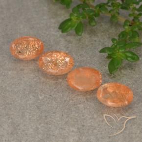 Shop natural 2.25ct ミディアムオレンジ サンストーン gems, 楕円形, from ロシア at GemSelect. In stock, global shipping!