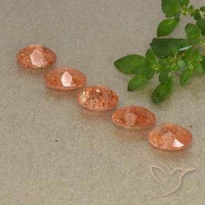 Shop natural 3.92ct 赤みがかったオレンジ サンストーン gems, 楕円形, from ロシア at GemSelect. In stock, global shipping!