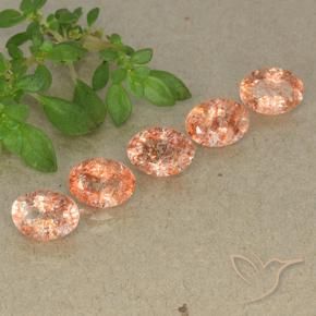 Shop natural 4.18ct ミディアム薄いオレンジ サンストーン gems, 楕円形, from ロシア at GemSelect. In stock, global shipping!