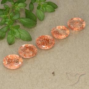Shop natural 3.24ct ミディアム薄いオレンジ サンストーン gems, 楕円形, from ロシア at GemSelect. In stock, global shipping!
