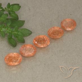 Shop natural 4.20ct ミディアムオレンジ サンストーン gems, 楕円形, from ロシア at GemSelect. In stock, global shipping!