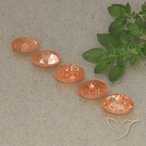 Shop natural 4.20ct ミディアムオレンジ サンストーン gems, 楕円形, from ロシア at GemSelect. In stock, global shipping!