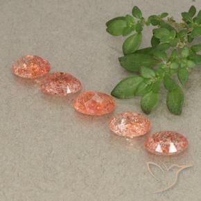 Shop natural 4.00ct ミディアムオレンジ サンストーン gems, 楕円形, from ロシア at GemSelect. In stock, global shipping!