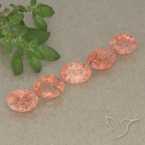 Shop natural 4.49ct ピーチオレンジ サンストーン gems, 楕円形, from ロシア at GemSelect. In stock, global shipping!