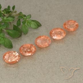 Shop natural 4.31ct ミディアムオレンジ サンストーン gems, 楕円形, from ロシア at GemSelect. In stock, global shipping!